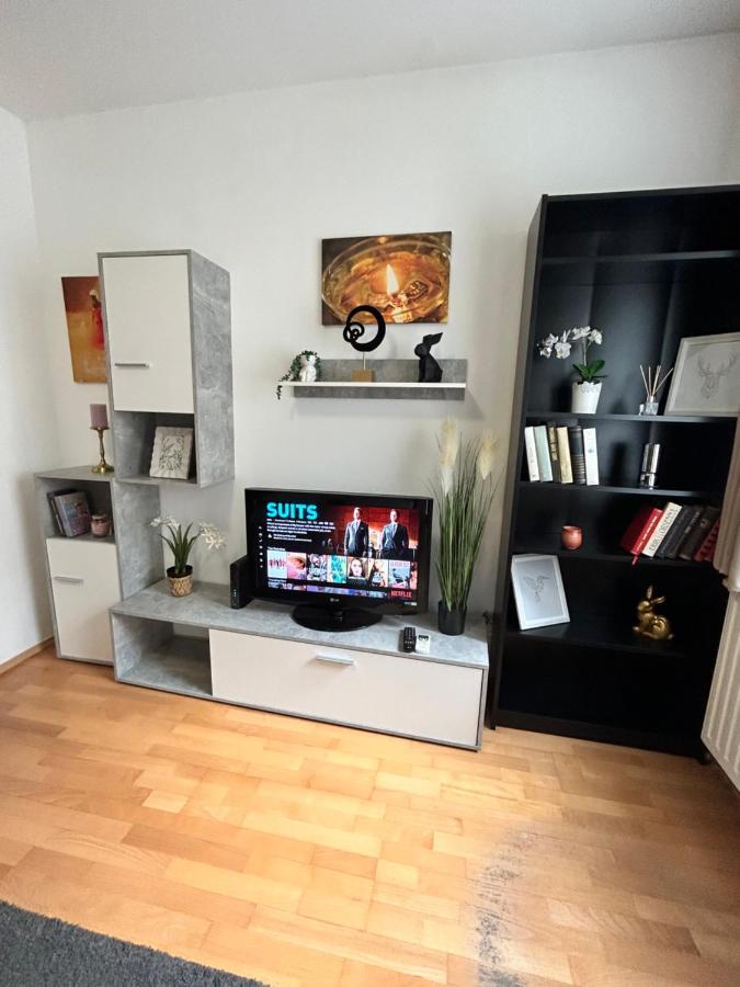 Danube Dwelling Akacfa 26 - Private Indoor Garage Appartamento Budapest Esterno foto